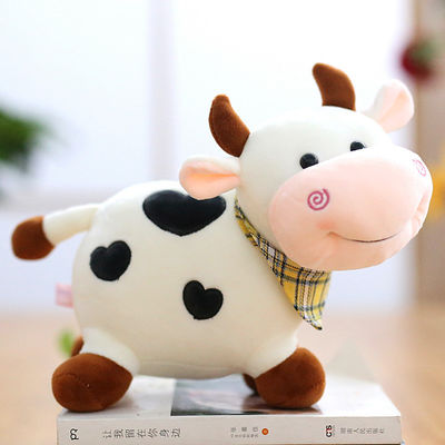 Кукла плюша коровы украшения руки Washable домашняя